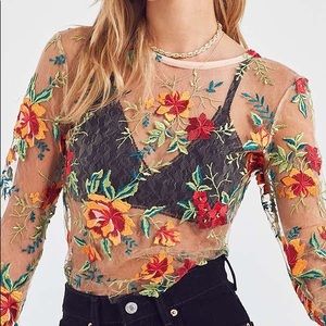 Urban Outfitters | Kimchi Blue Mesh floral top